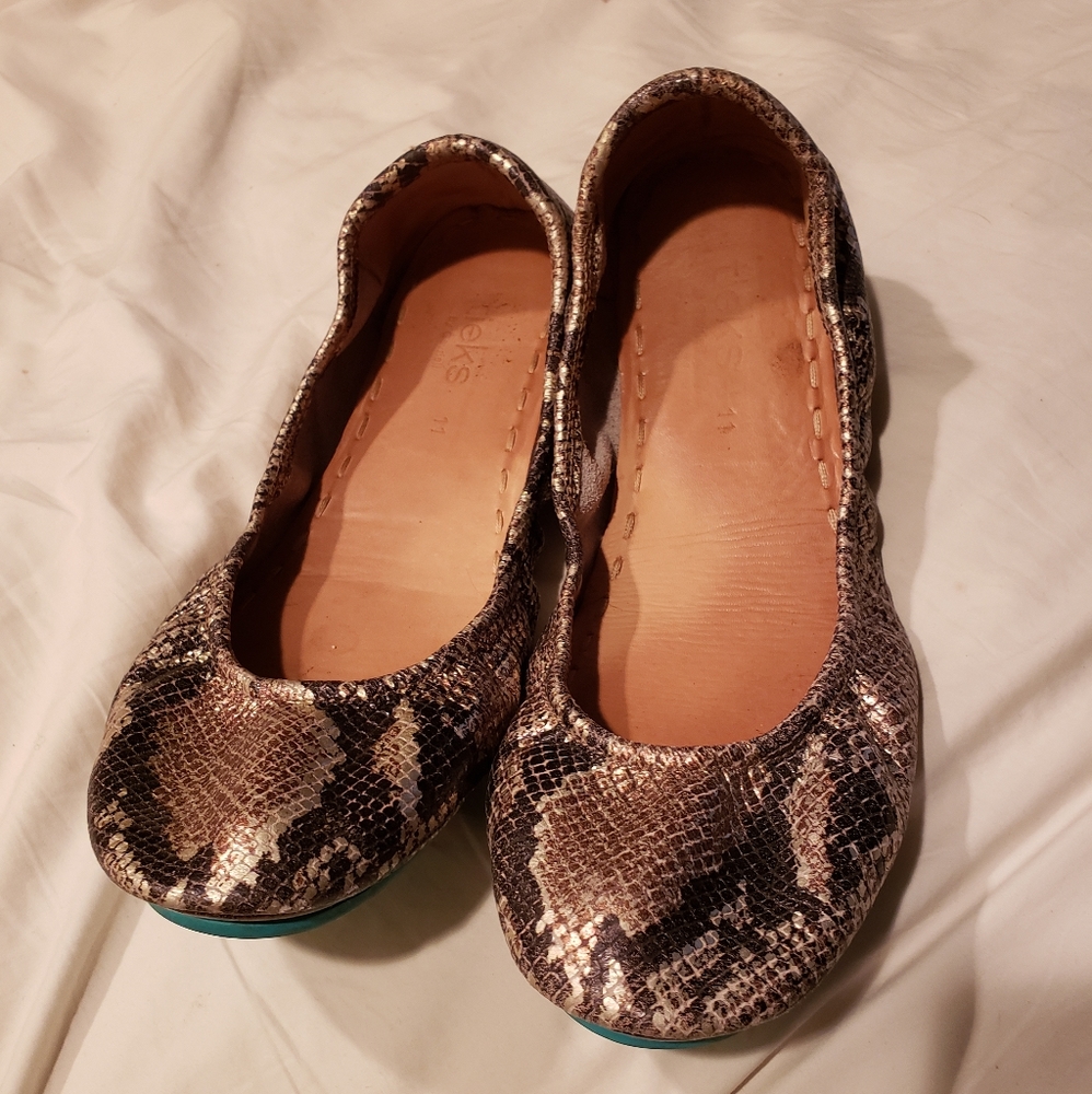 Copperhead snake tieks, no longer wearing them.